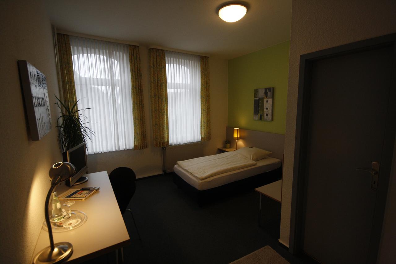 Hotel-Gaststatte Mutter Buermann Hemmingen  Exterior foto